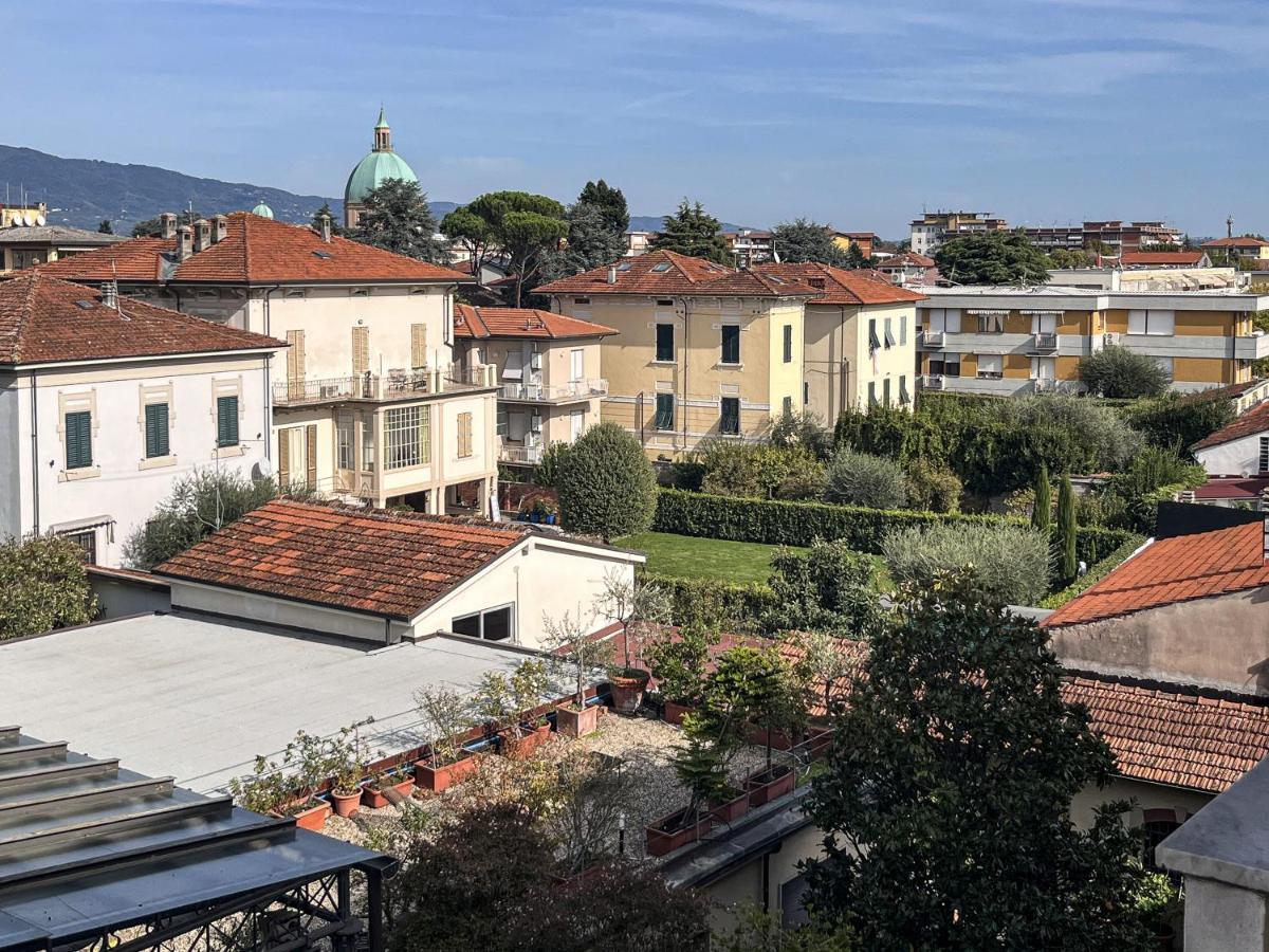 Appartamento Mura Di Lucca Elegant Penthouse With Balcony Esterno foto